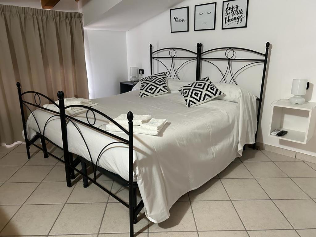 B&B Casa Letizia Trentinara Esterno foto